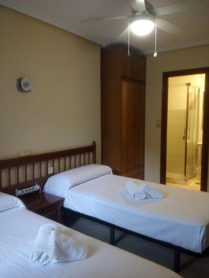 Los Fronterizos Hotel Irun Buitenkant foto
