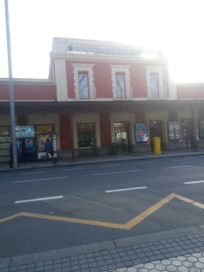 Los Fronterizos Hotel Irun Buitenkant foto