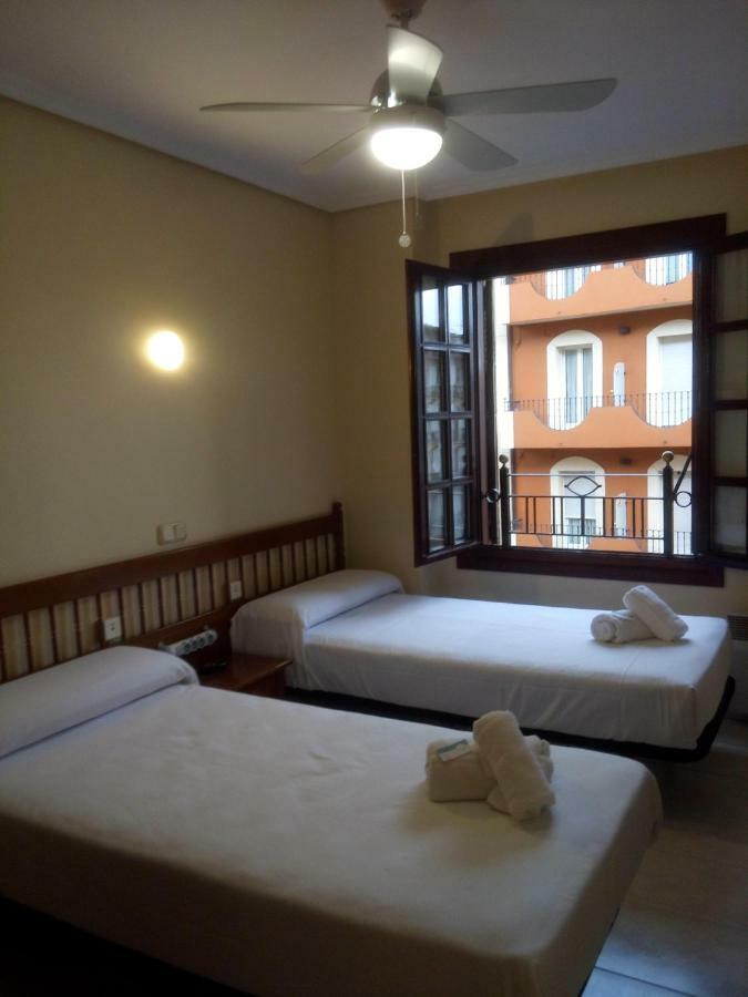 Los Fronterizos Hotel Irun Kamer foto